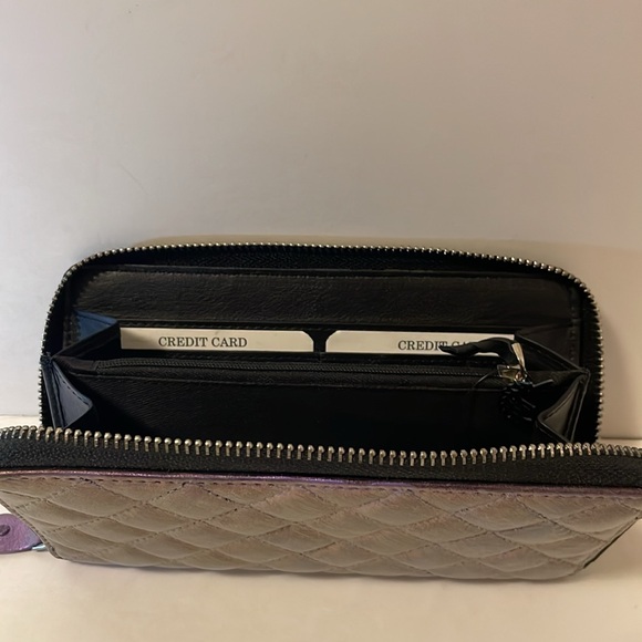 Iridescent Purple Wallet - Picture 5 of 7